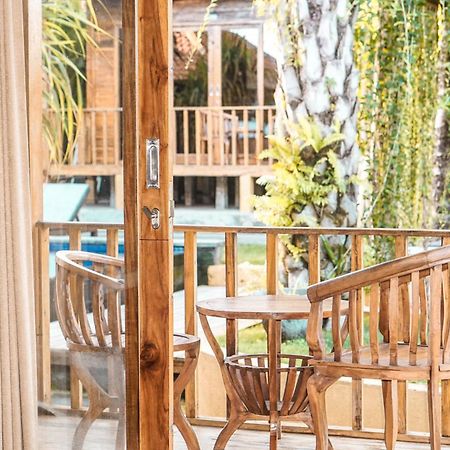 Appartamento Ocho Bali Surf Camp Uluwatu Esterno foto