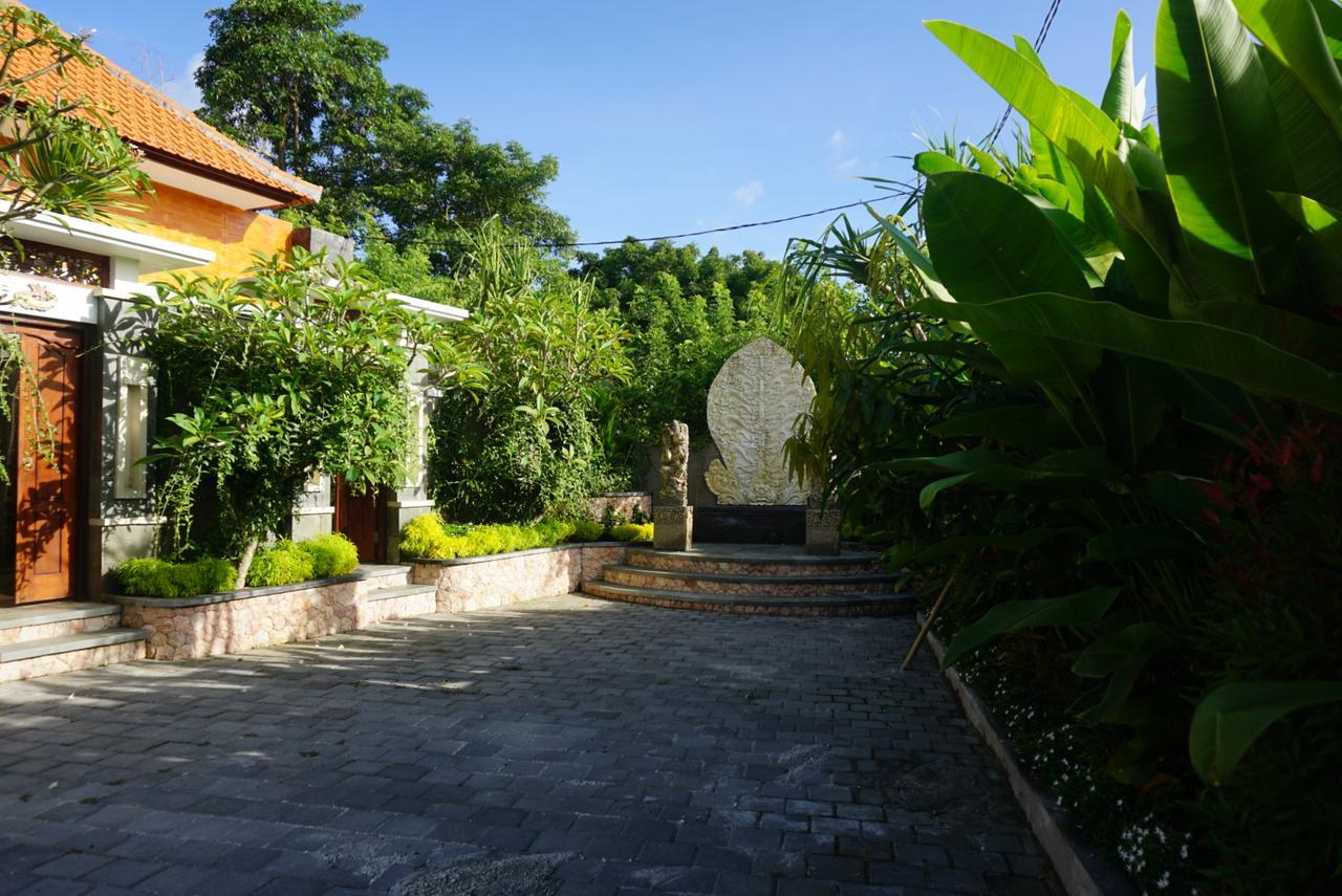 Appartamento Ocho Bali Surf Camp Uluwatu Esterno foto