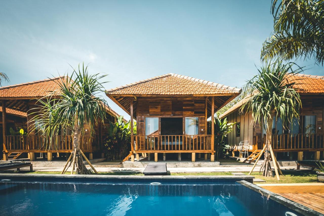 Appartamento Ocho Bali Surf Camp Uluwatu Esterno foto